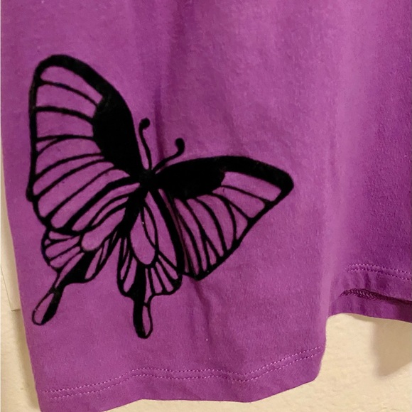 Cacique Top with Velvet Rhinestone Butterfly Design Size 18/20 - Fits Like a 1X - Picture 3 of 6